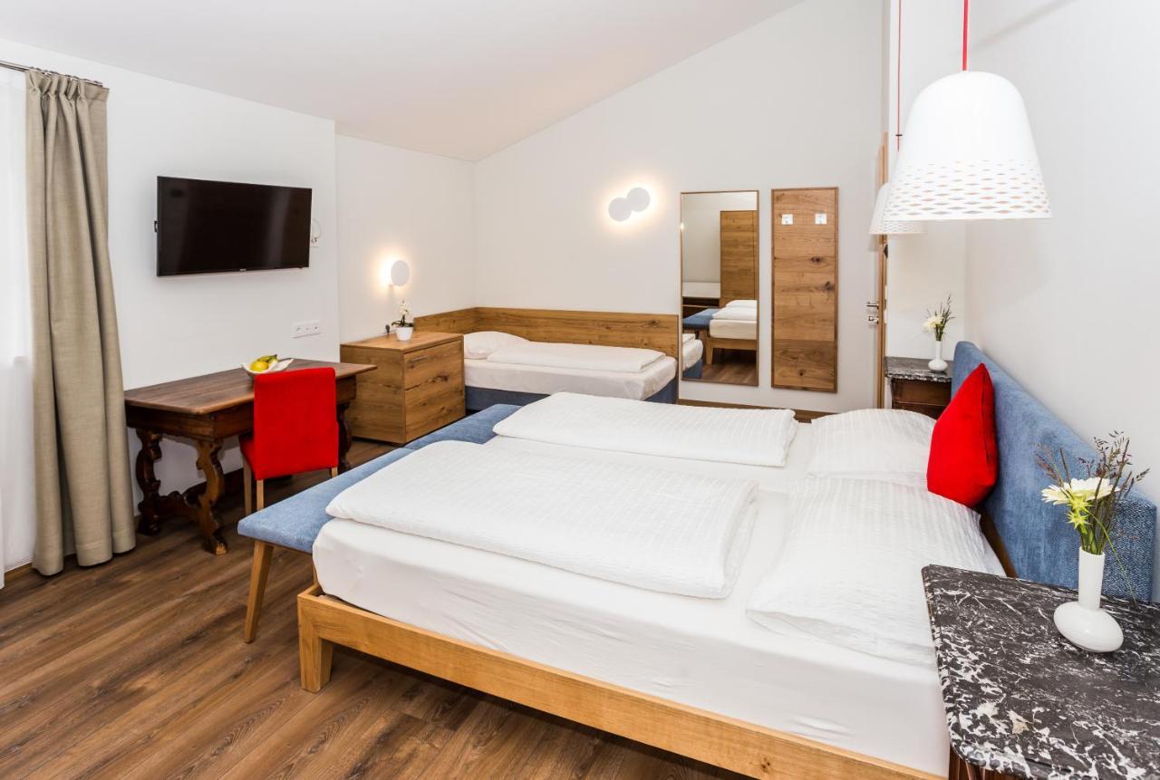 Ora / Auer Hotel Elefant מראה חיצוני תמונה