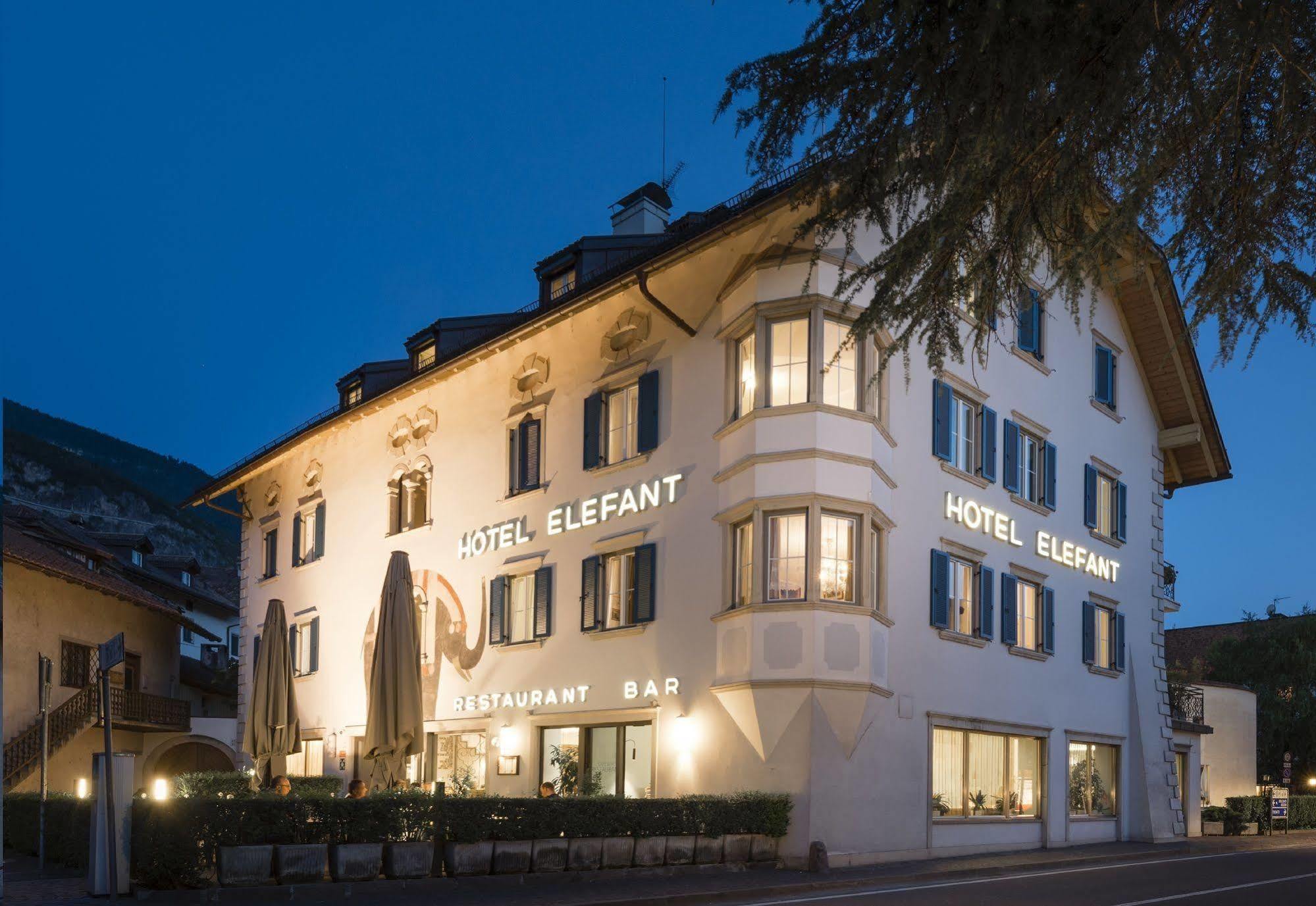 Ora / Auer Hotel Elefant מראה חיצוני תמונה